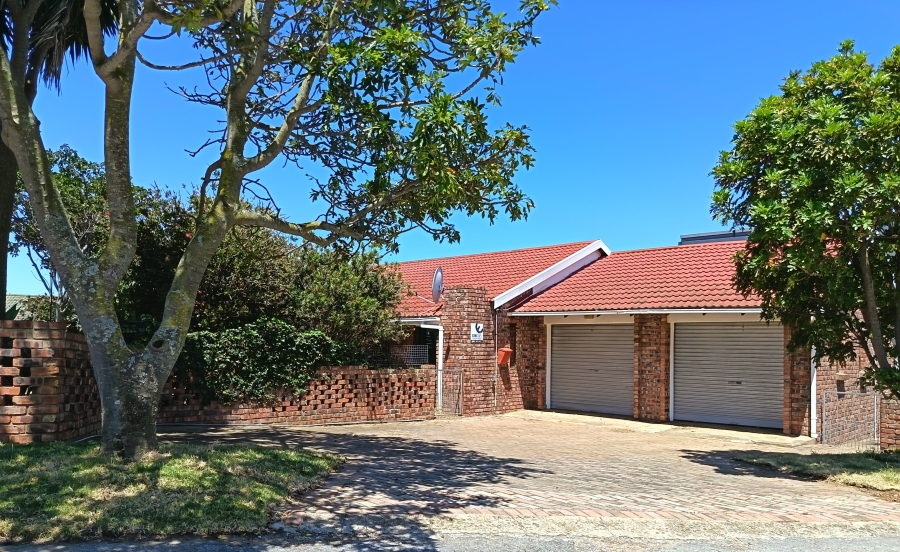 3 Bedroom Property for Sale in Noorsekloof Eastern Cape